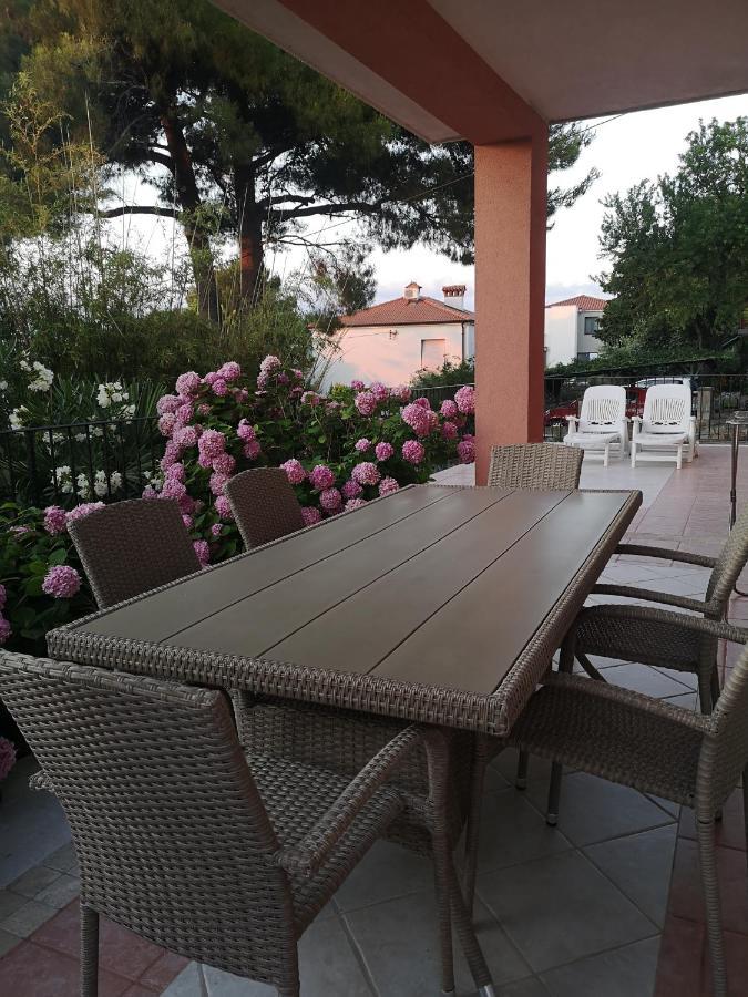 Apartment & Rooms Lilis Izola Exterior photo